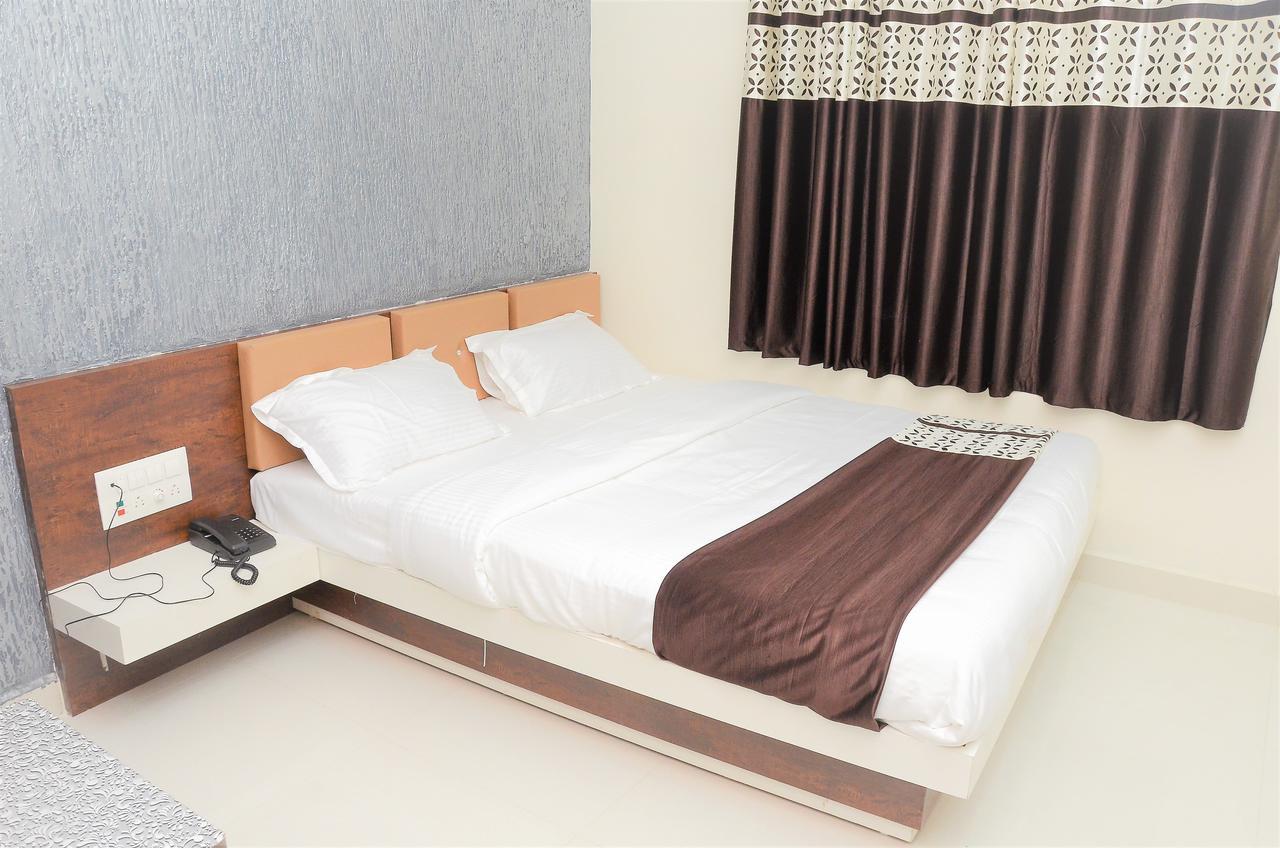 Hotel Bansidhar Somnath Ngoại thất bức ảnh