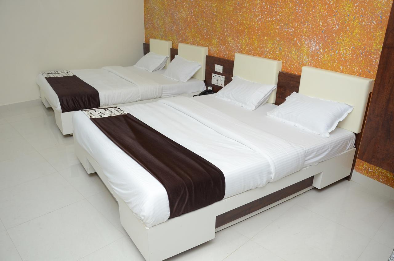 Hotel Bansidhar Somnath Ngoại thất bức ảnh