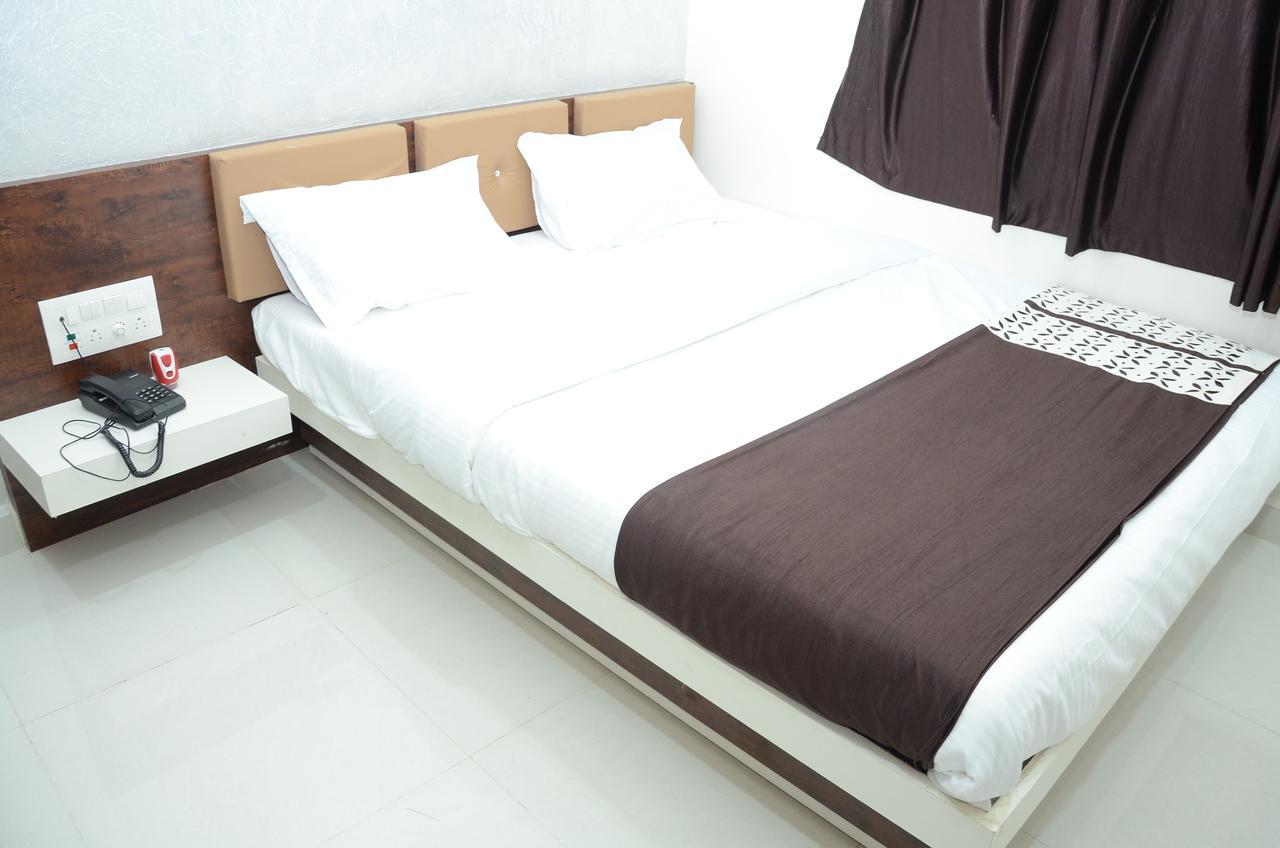 Hotel Bansidhar Somnath Ngoại thất bức ảnh