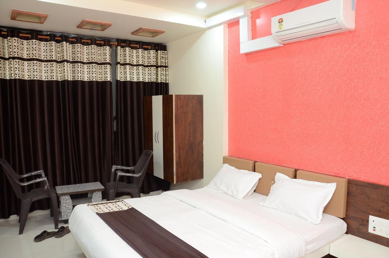 Hotel Bansidhar Somnath Ngoại thất bức ảnh